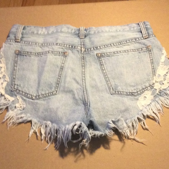 We The Free Good Vibes Lace Shorts - Picture 10 of 12